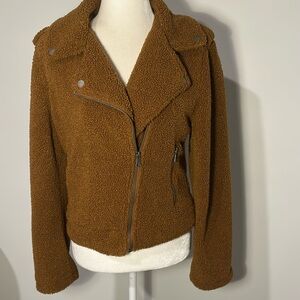 NWOT- Max Studio Brown Moto Faux Fur Sherpa Teddy Jacket. Size M